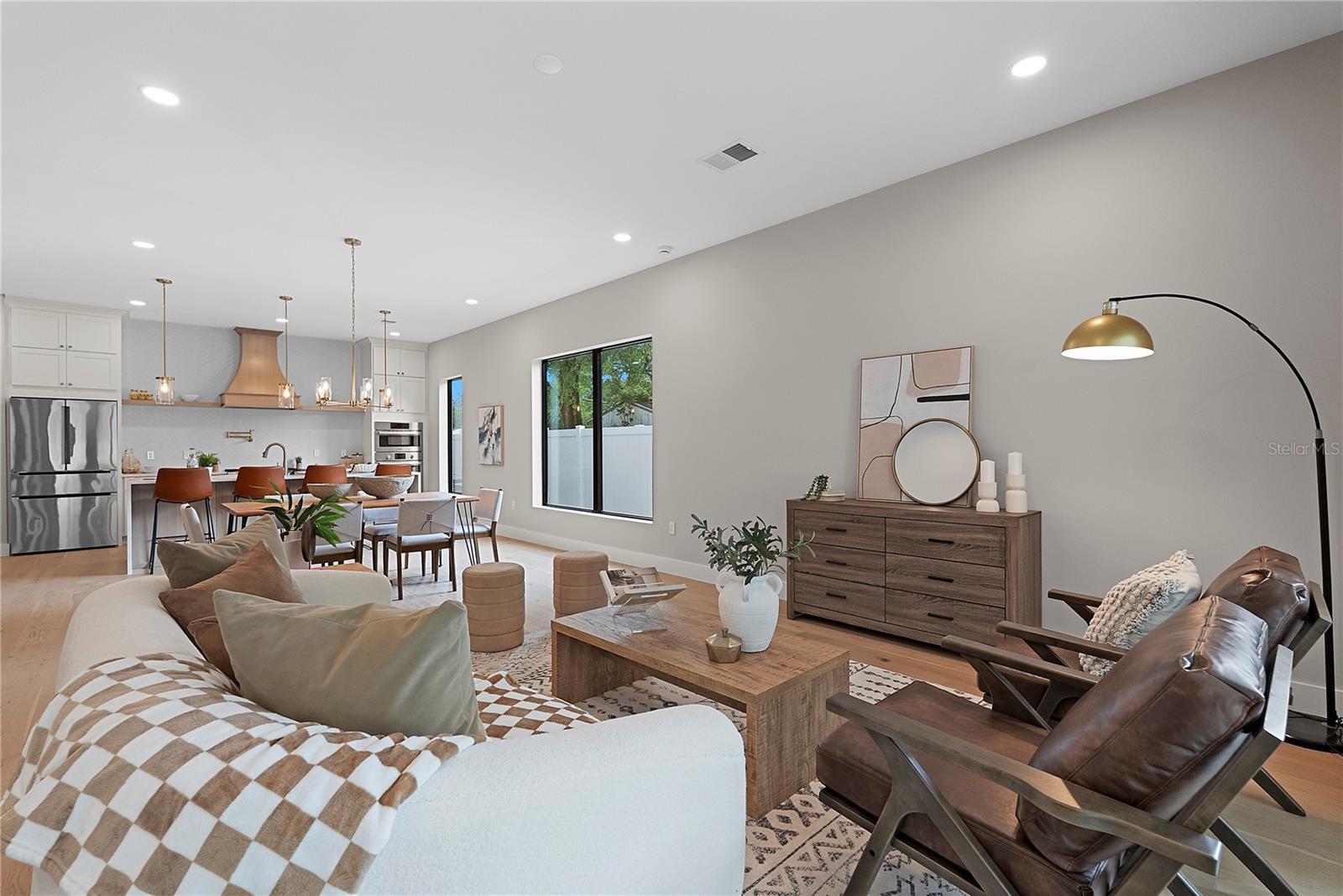 1000 N FOREST AVE, ORLANDO, FL, 32803