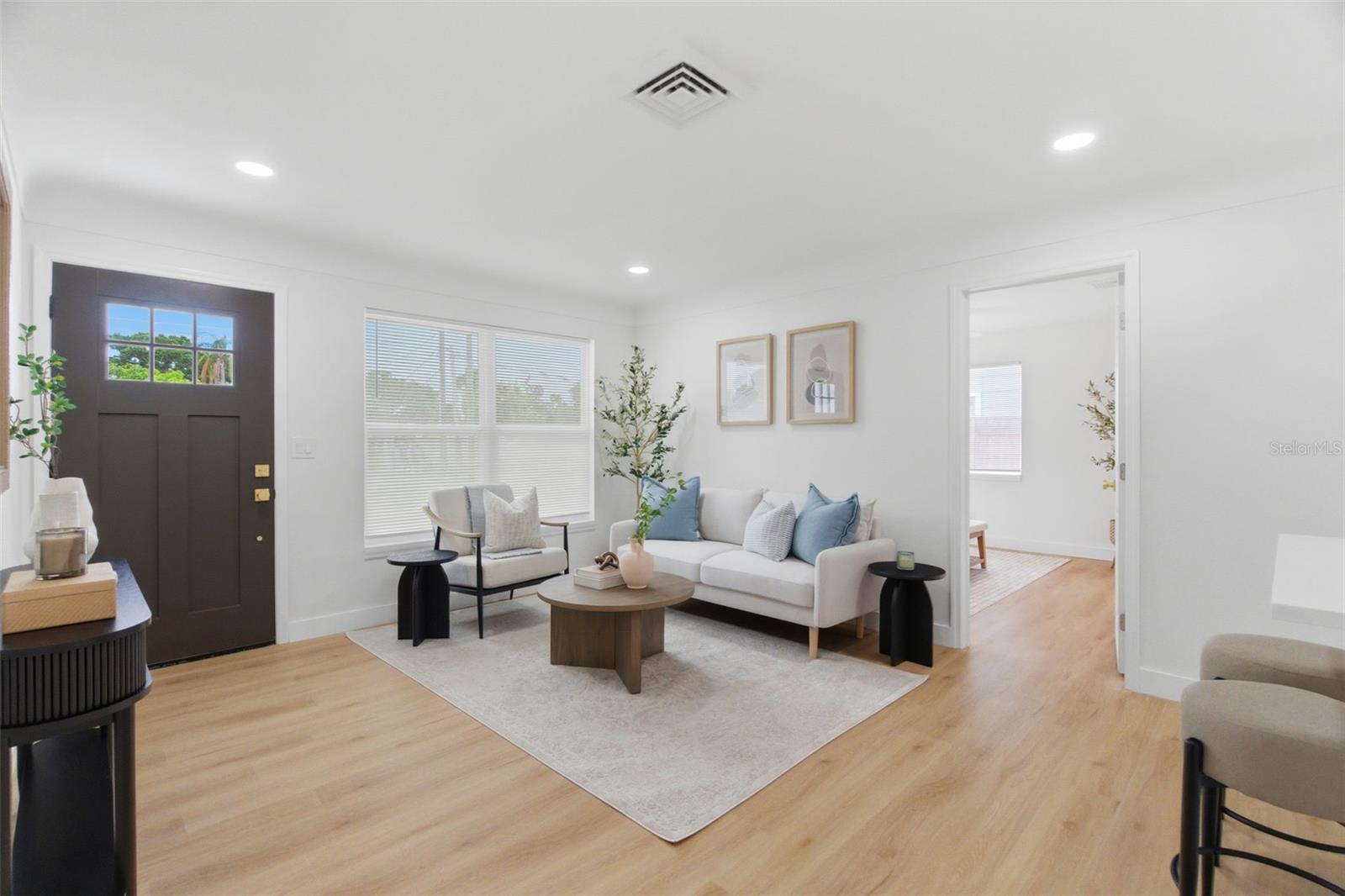 2926 40TH AVE N, ST PETERSBURG, FL, 33714