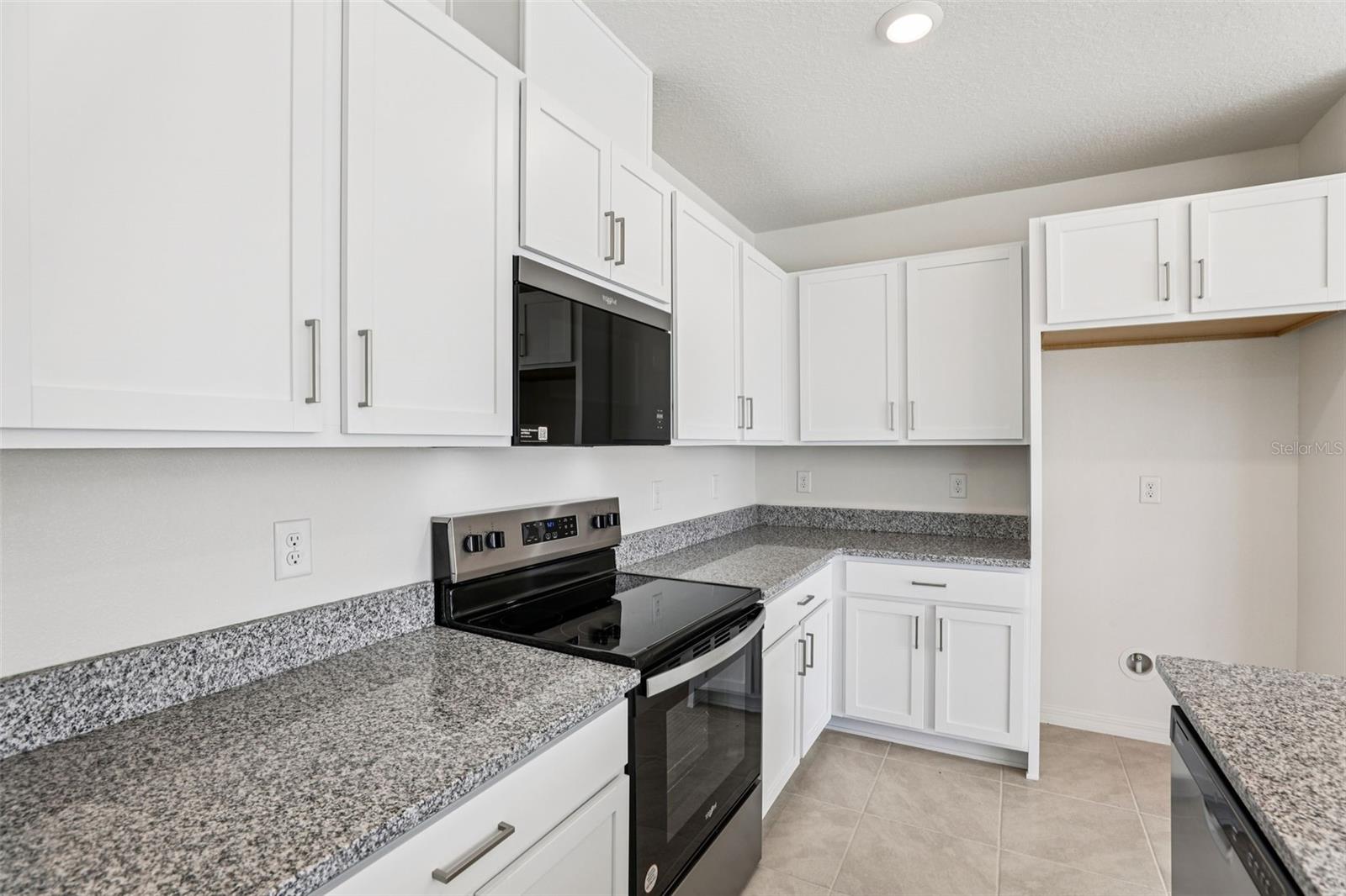 379 SEQUOIA DR, LAKE WALES, FL, 33859