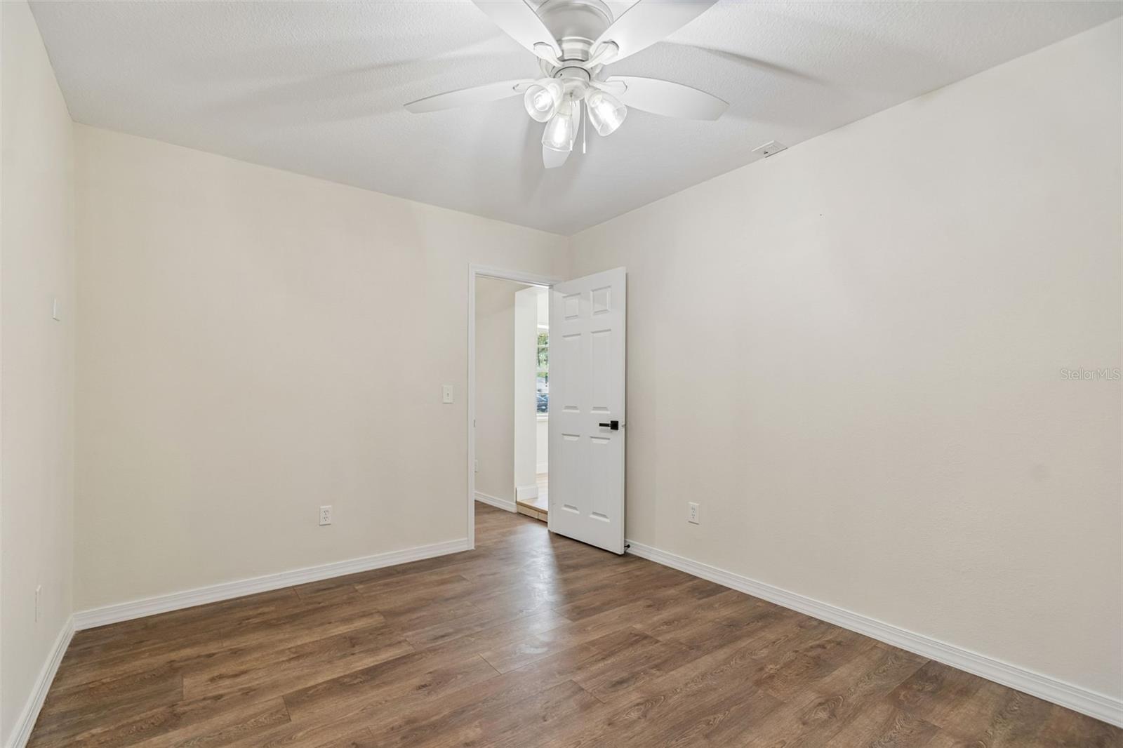 1105 W YUKON ST, TAMPA, FL, 33604