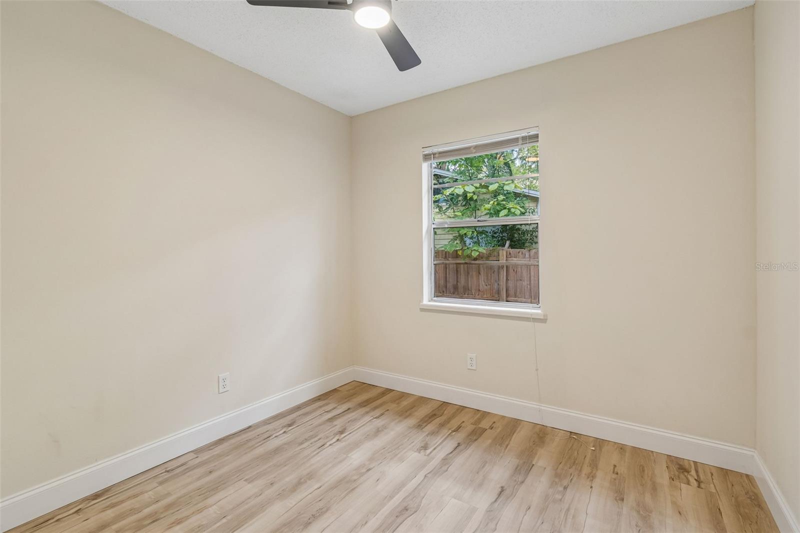 1105 W YUKON ST, TAMPA, FL, 33604