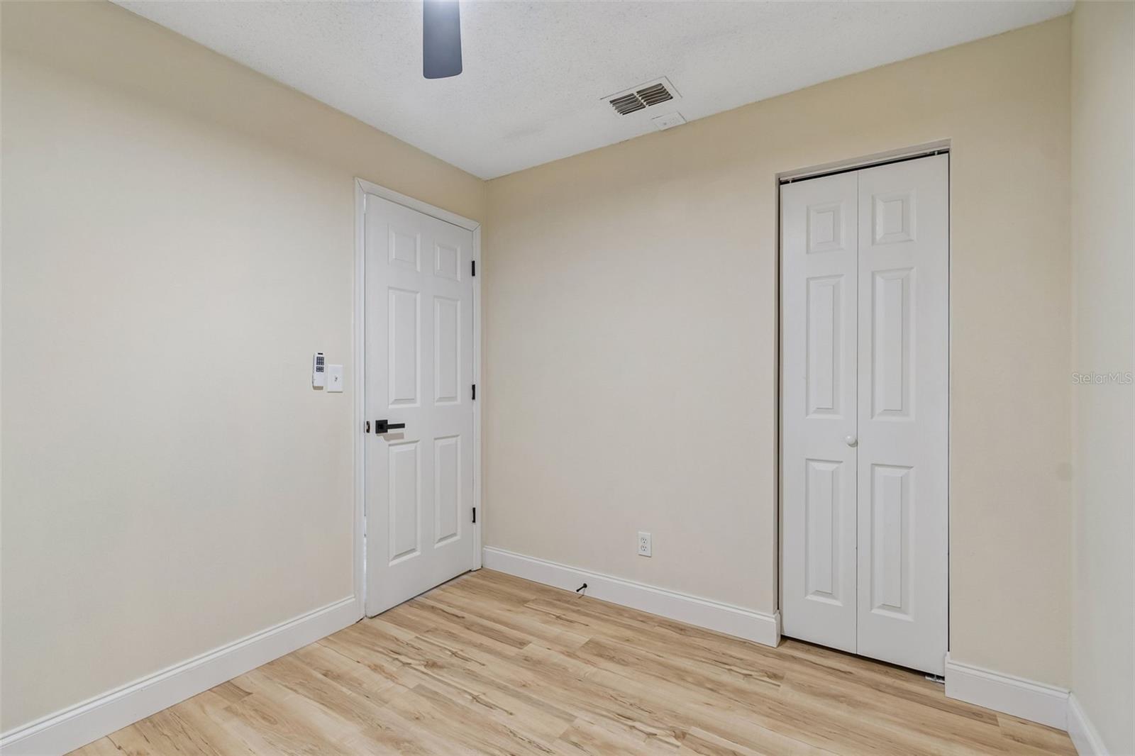 1105 W YUKON ST, TAMPA, FL, 33604