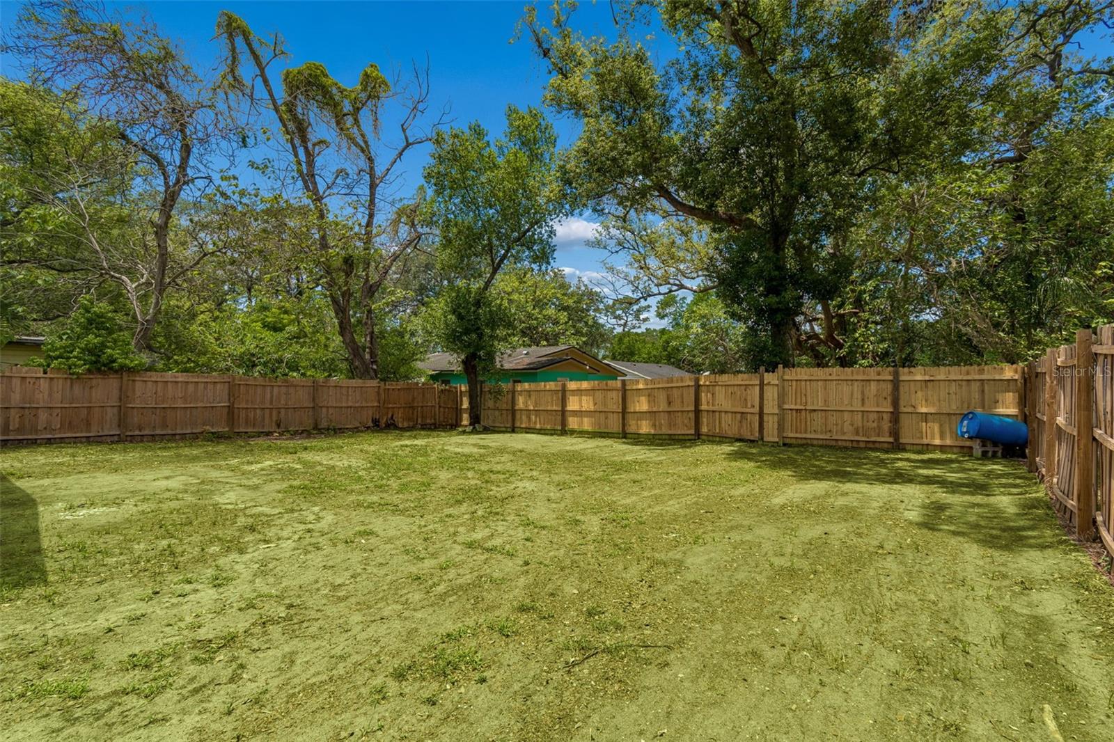 1105 W YUKON ST, TAMPA, FL, 33604