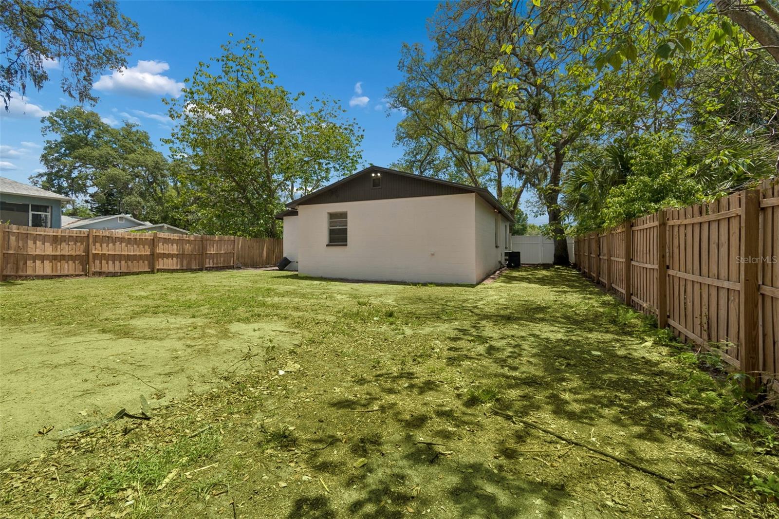 1105 W YUKON ST, TAMPA, FL, 33604