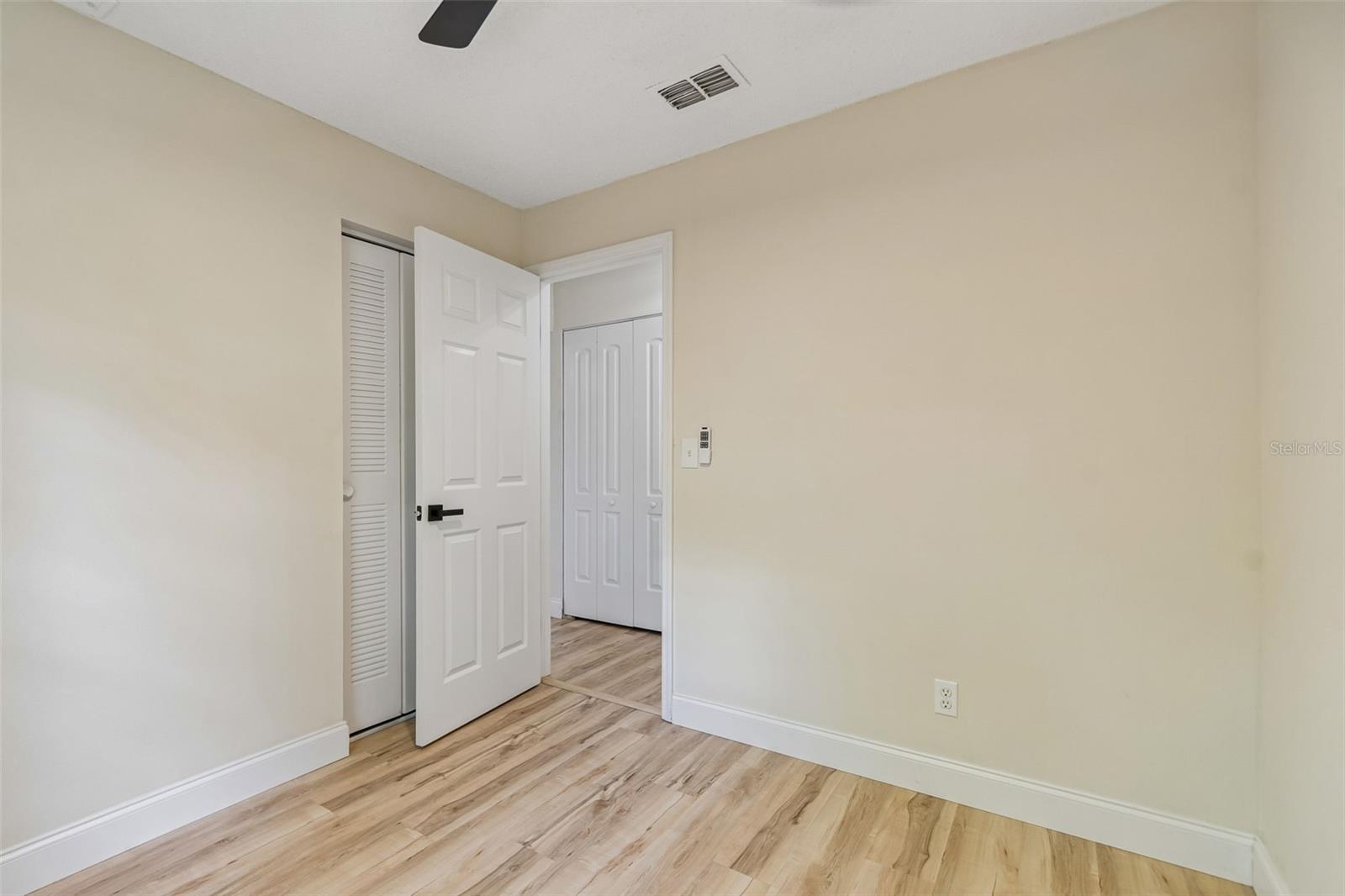1105 W YUKON ST, TAMPA, FL, 33604