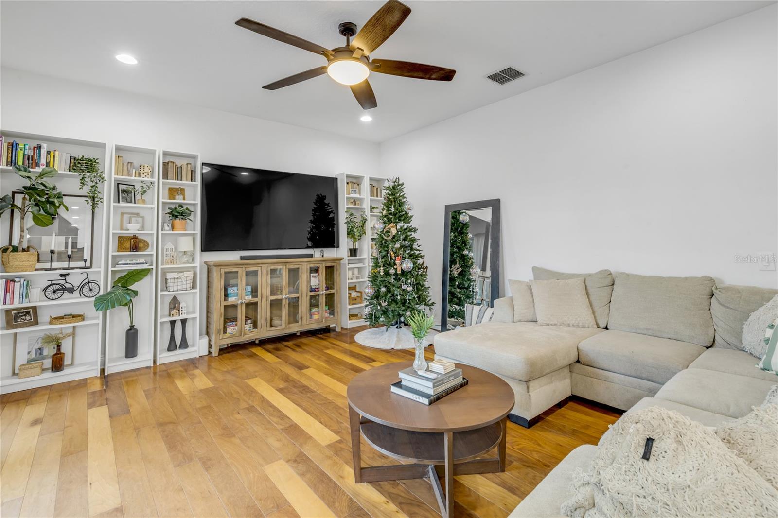 3021 ISOLA BELLA BLVD, MOUNT DORA, FL, 32757