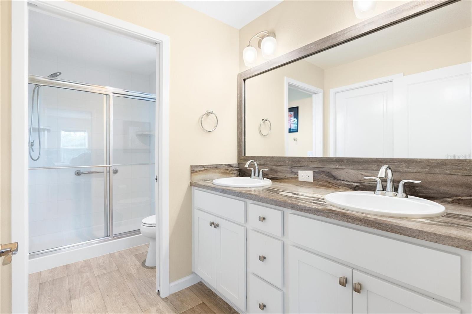 5719 BARRAW TER, THE VILLAGES, FL, 32163
