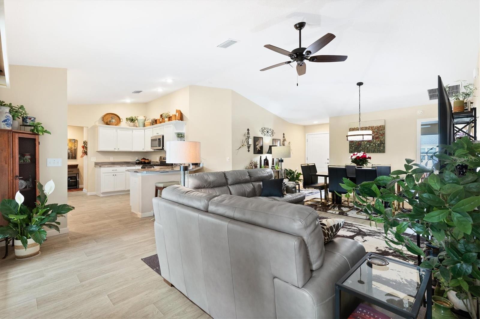 5719 BARRAW TER, THE VILLAGES, FL, 32163