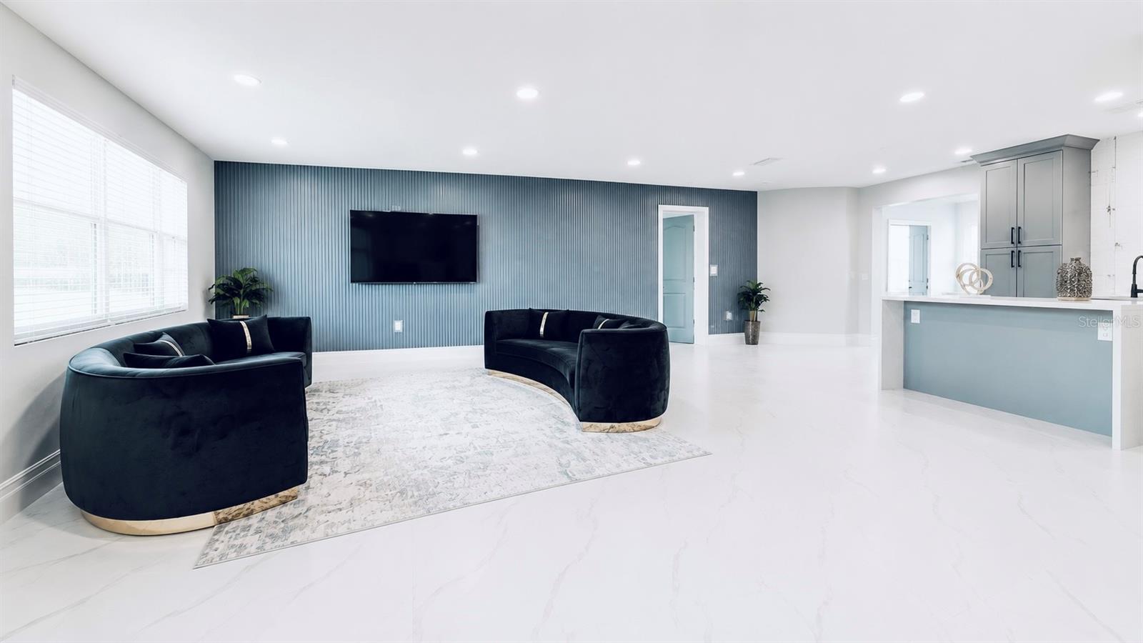 4312 E GROVE VIEW AVE, TAMPA, FL, 33617