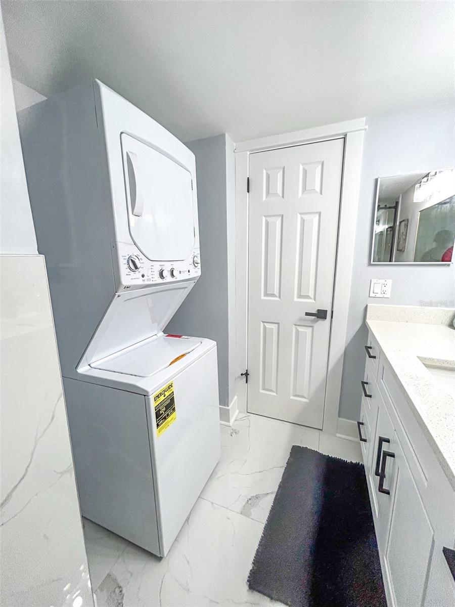 315 MEDALLION BLVD #F, MADEIRA BEACH, FL, 33708