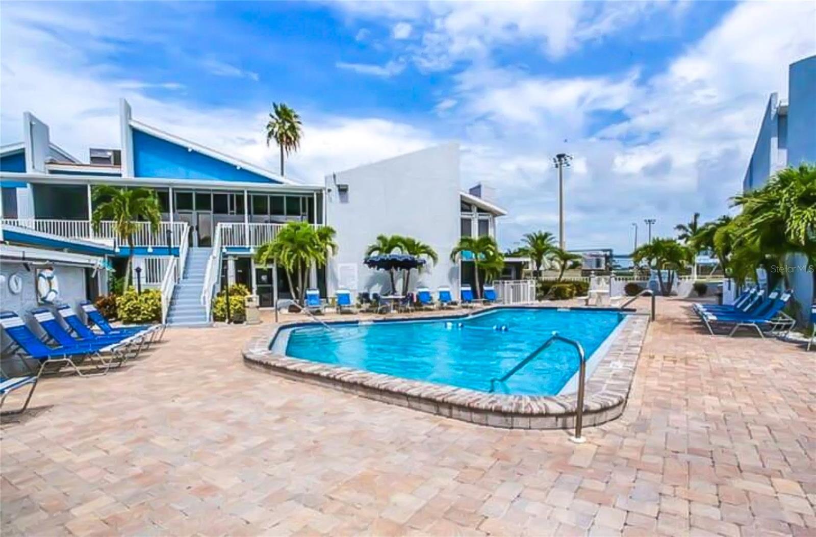 315 MEDALLION BLVD #F, MADEIRA BEACH, FL, 33708