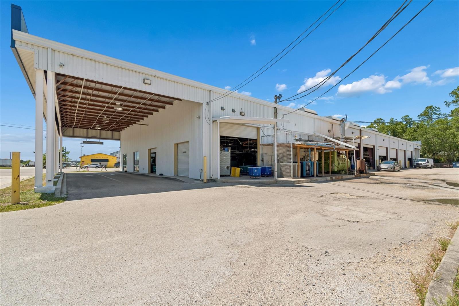 9945 RACE TRACK RD, TAMPA, FL, 33626