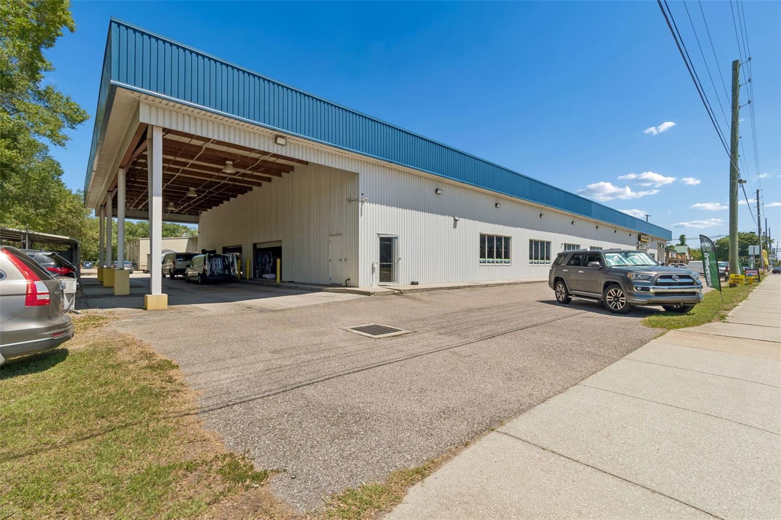 9945 RACE TRACK RD, TAMPA, FL, 33626