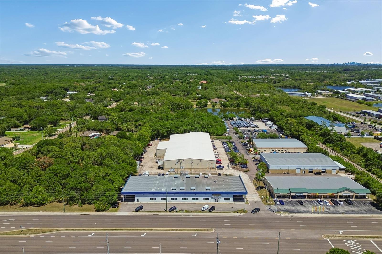 9945 RACE TRACK RD, TAMPA, FL, 33626