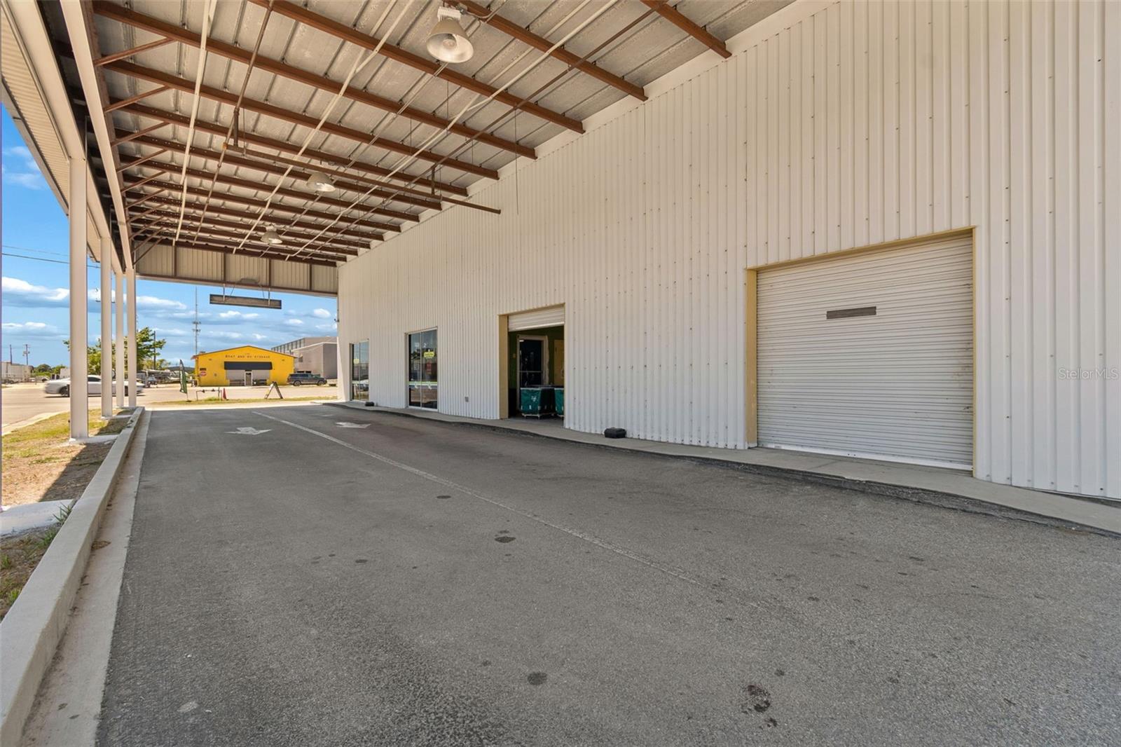 9945 RACE TRACK RD, TAMPA, FL, 33626