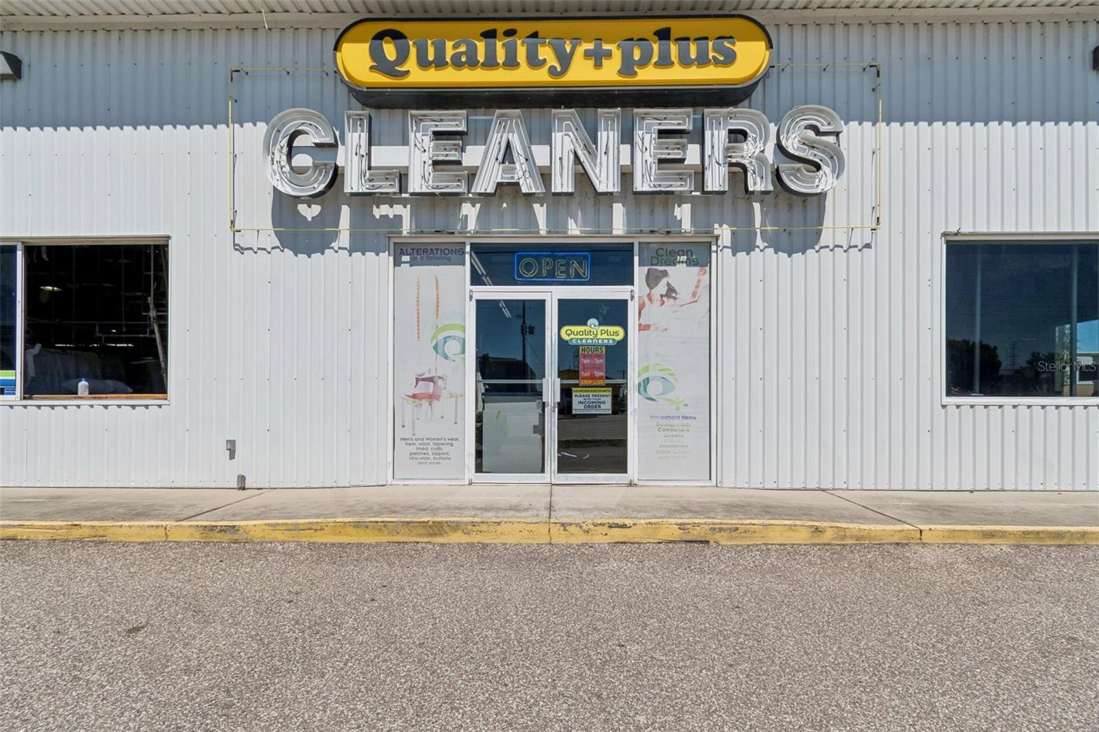 9945 RACE TRACK RD, TAMPA, FL, 33626