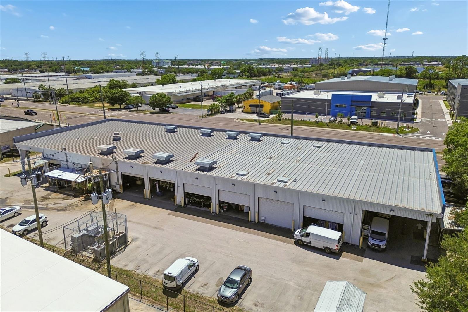 9945 RACE TRACK RD, TAMPA, FL, 33626