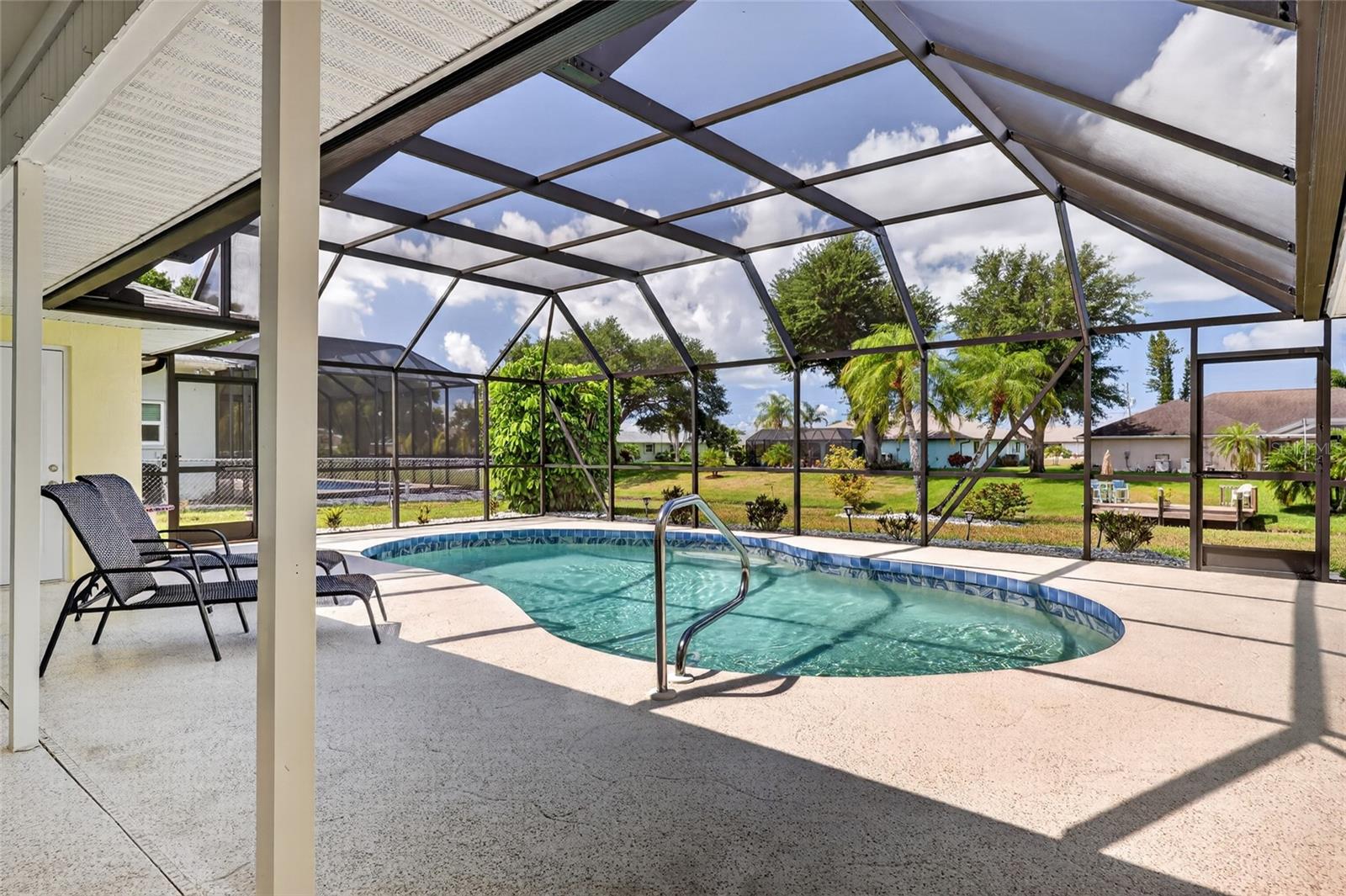 7 FAIRWAY RD, ROTONDA WEST, FL, 33947