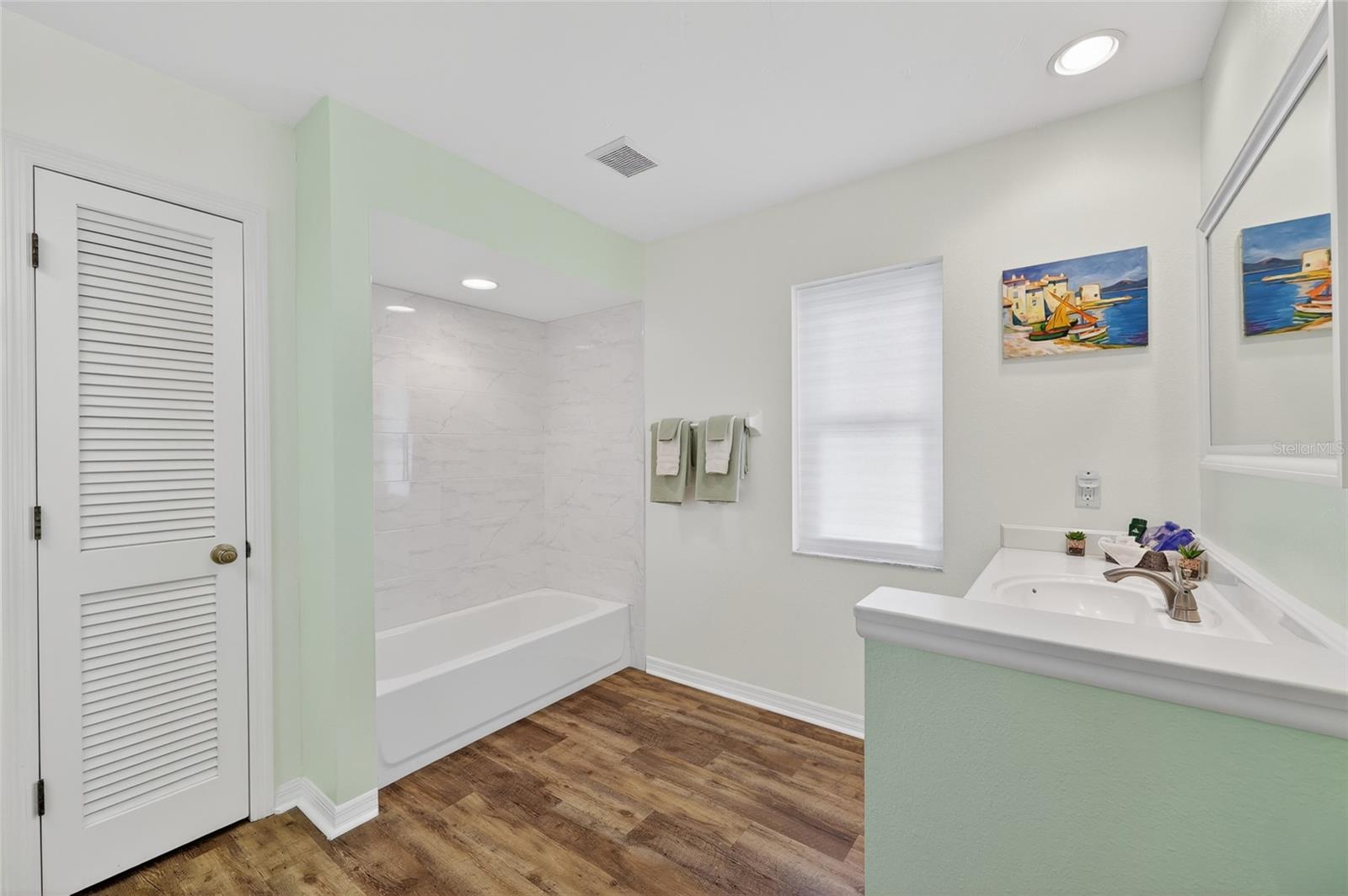 7 FAIRWAY RD, ROTONDA WEST, FL, 33947