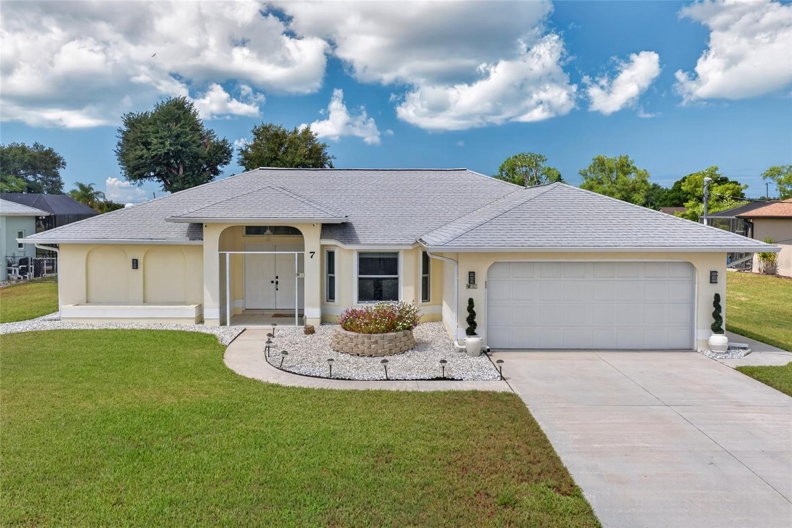 7 FAIRWAY RD, ROTONDA WEST, FL, 33947