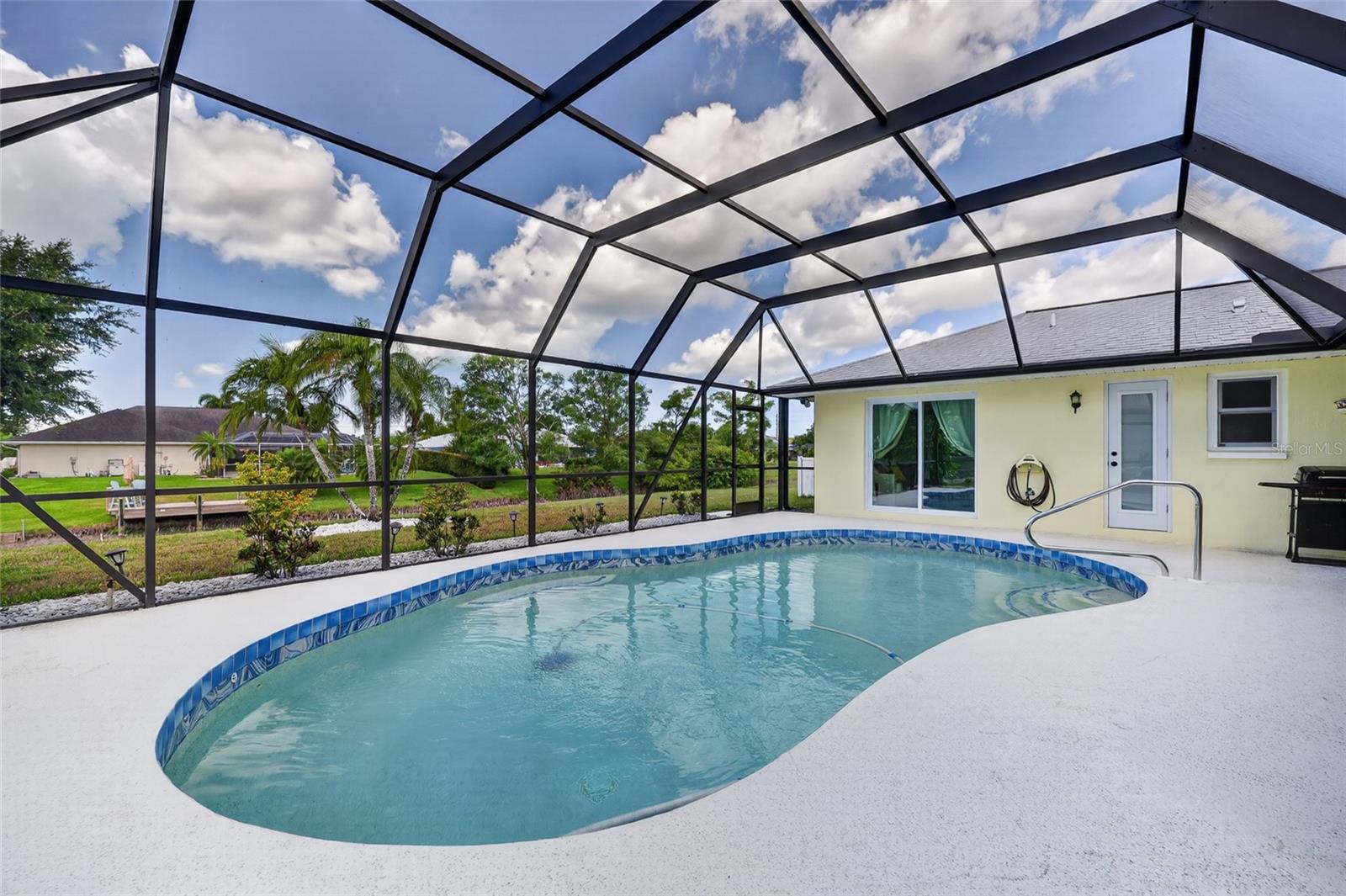 7 FAIRWAY RD, ROTONDA WEST, FL, 33947