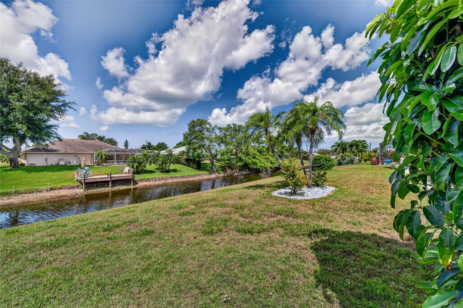 7 FAIRWAY RD, ROTONDA WEST, FL, 33947