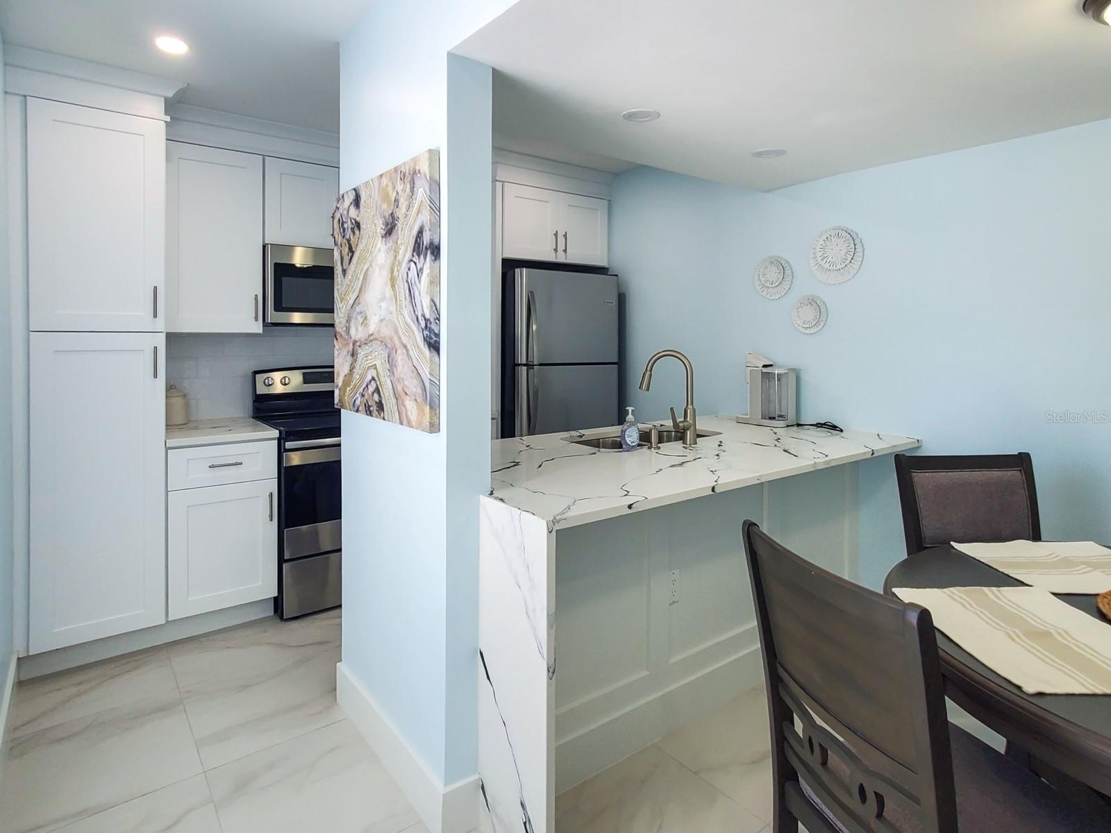 215 MEDALLION BLVD #G, MADEIRA BEACH, FL, 33708