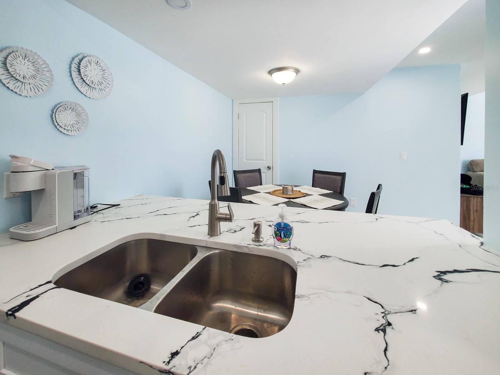 215 MEDALLION BLVD #G, MADEIRA BEACH, FL, 33708