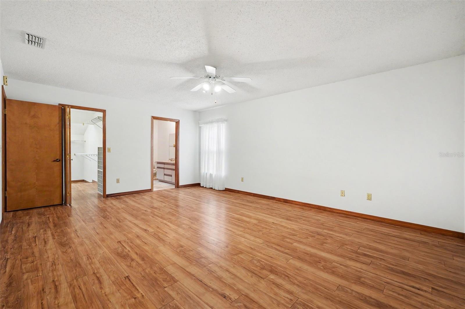 34334 WHISPERING OAKS BLVD, DADE CITY, FL, 33523