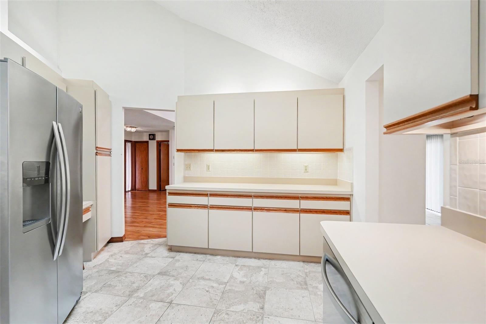 34334 WHISPERING OAKS BLVD, DADE CITY, FL, 33523