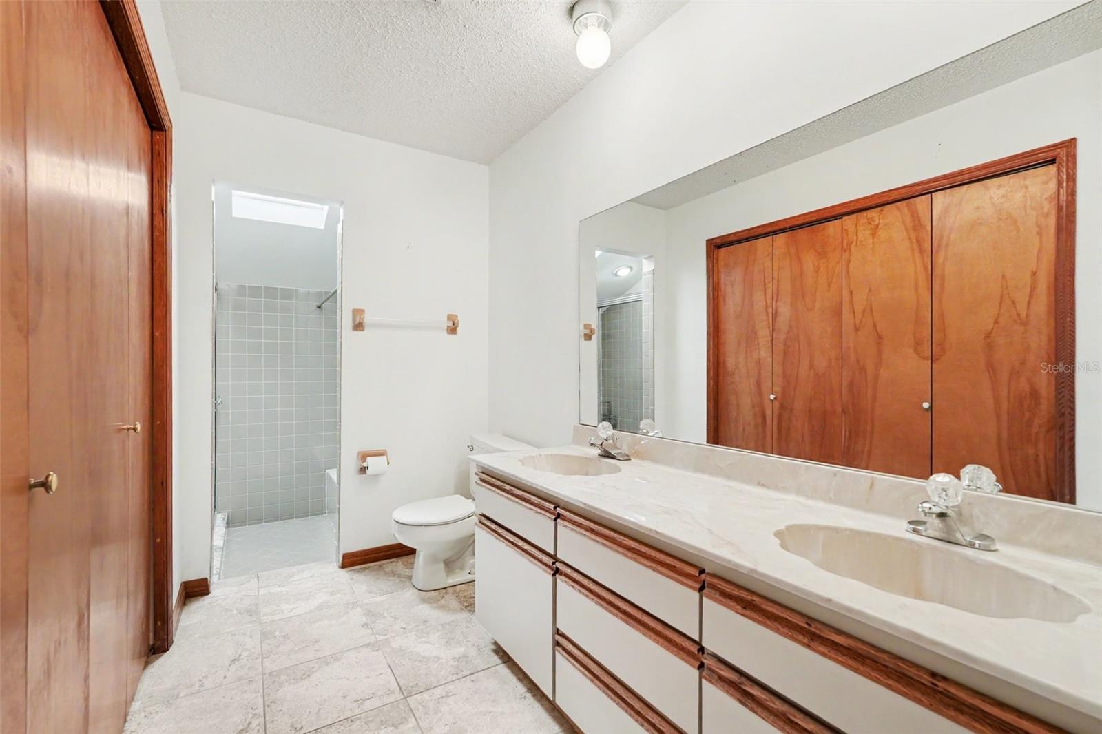 34334 WHISPERING OAKS BLVD, DADE CITY, FL, 33523
