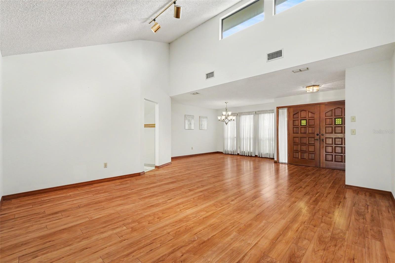 34334 WHISPERING OAKS BLVD, DADE CITY, FL, 33523