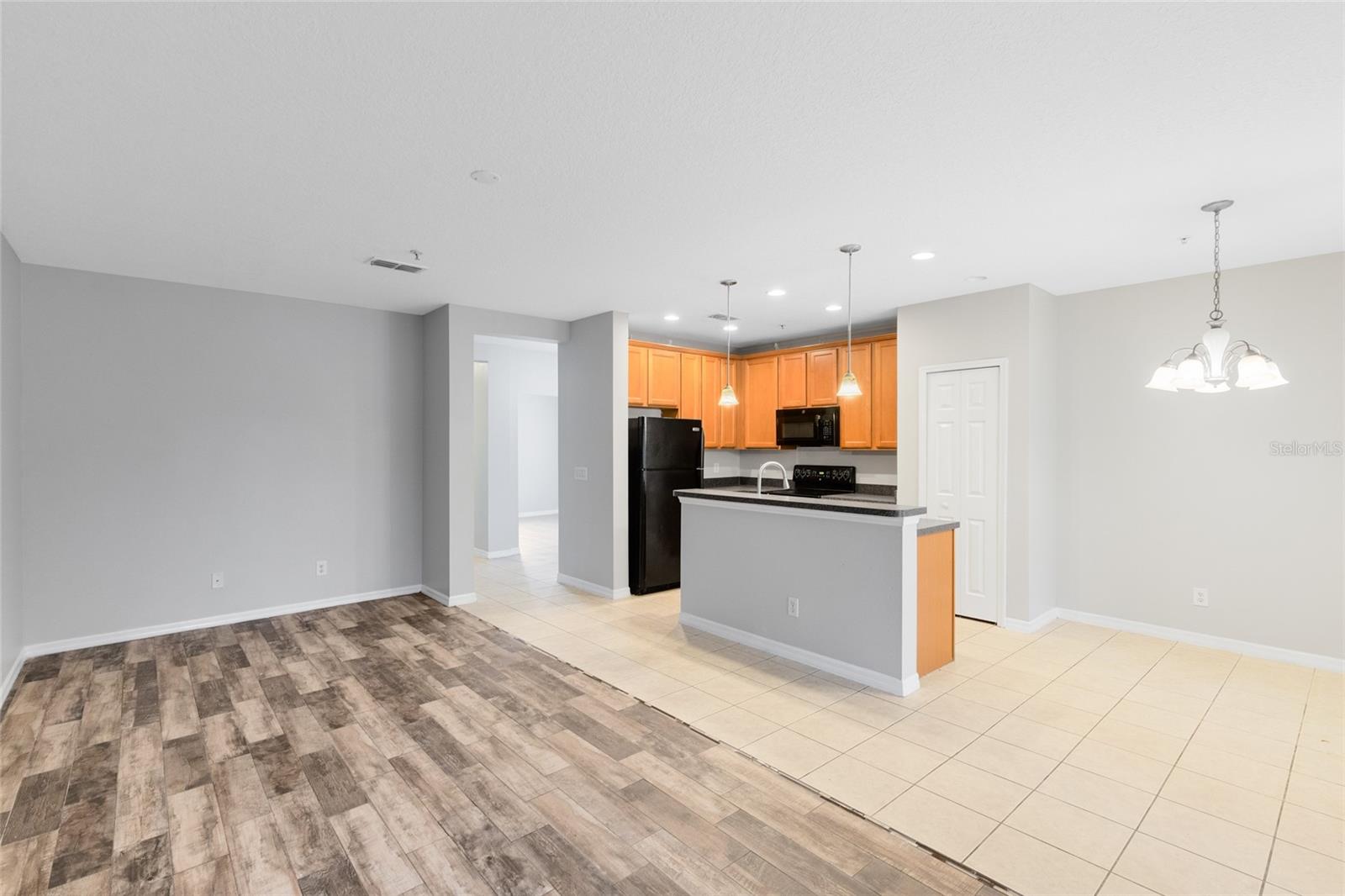 2064 CYPRESS BAY BLVD, KISSIMMEE, FL, 34743