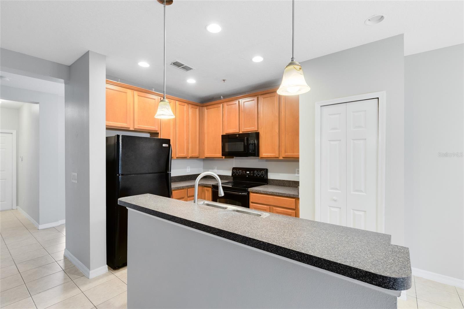 2064 CYPRESS BAY BLVD, KISSIMMEE, FL, 34743