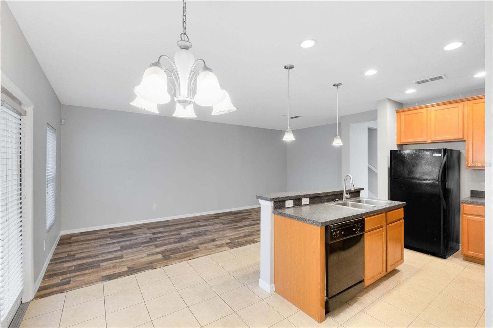 2064 CYPRESS BAY BLVD, KISSIMMEE, FL, 34743