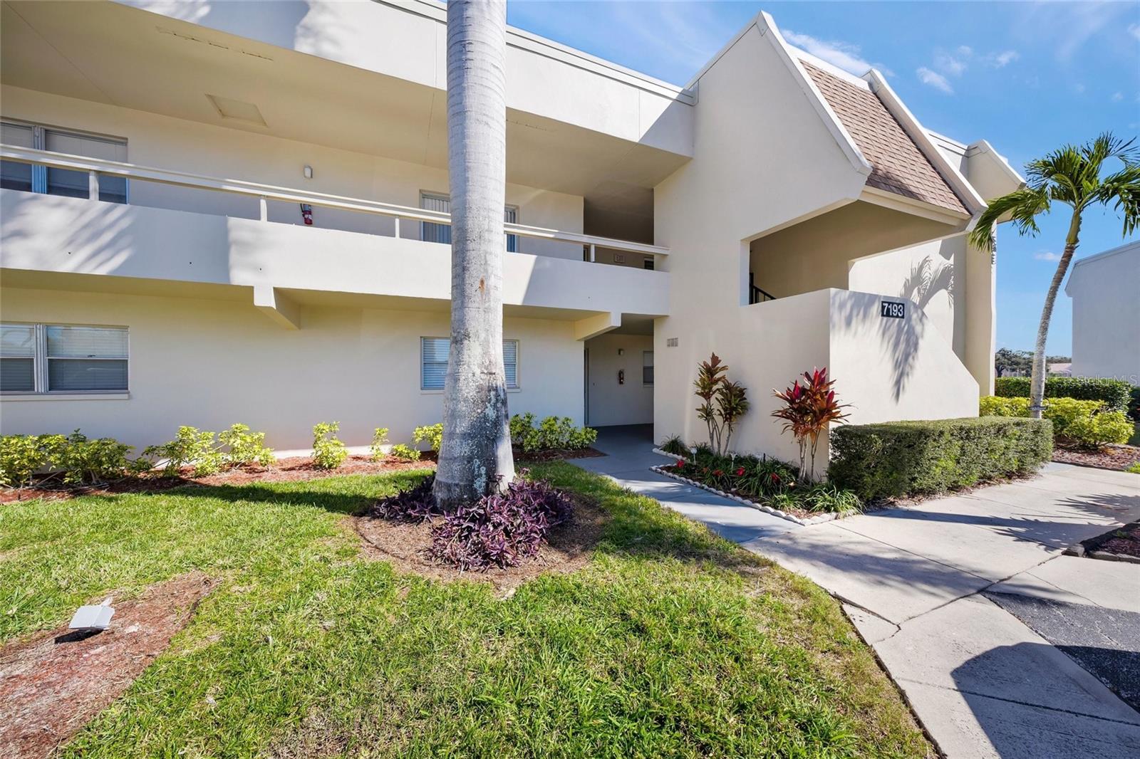 7193 W COUNTRY CLUB DR N #237, SARASOTA, FL, 34243