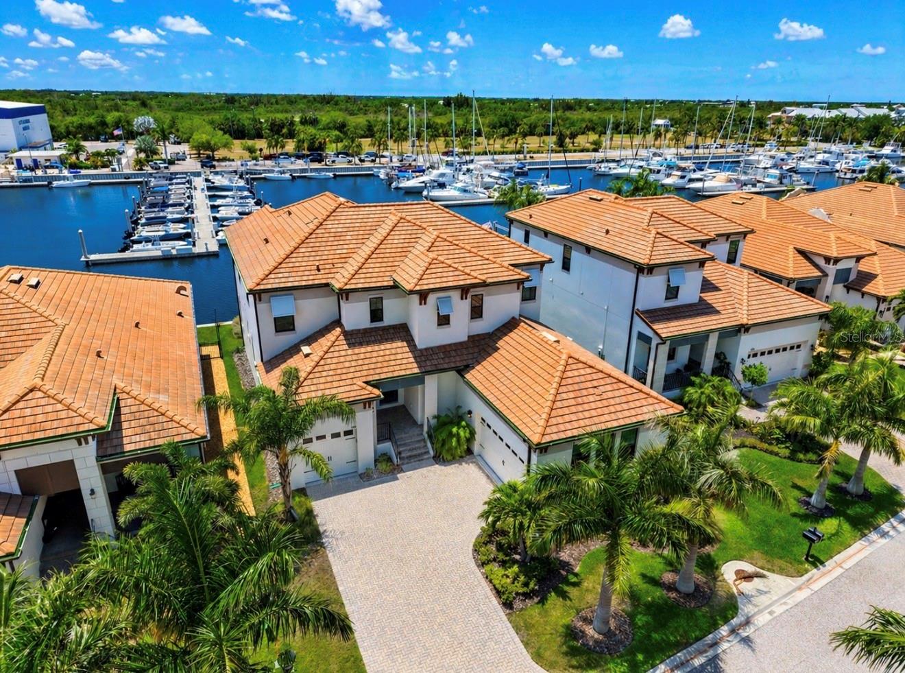 3016 CHRISTOPHERS WATCH LN, RUSKIN, FL, 33570