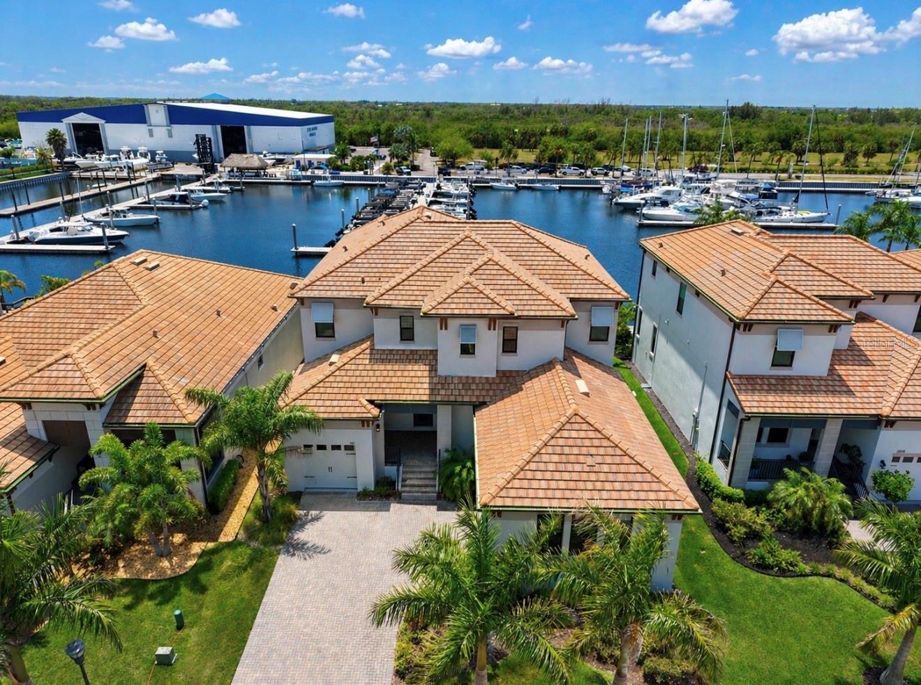 3016 CHRISTOPHERS WATCH LN, RUSKIN, FL, 33570