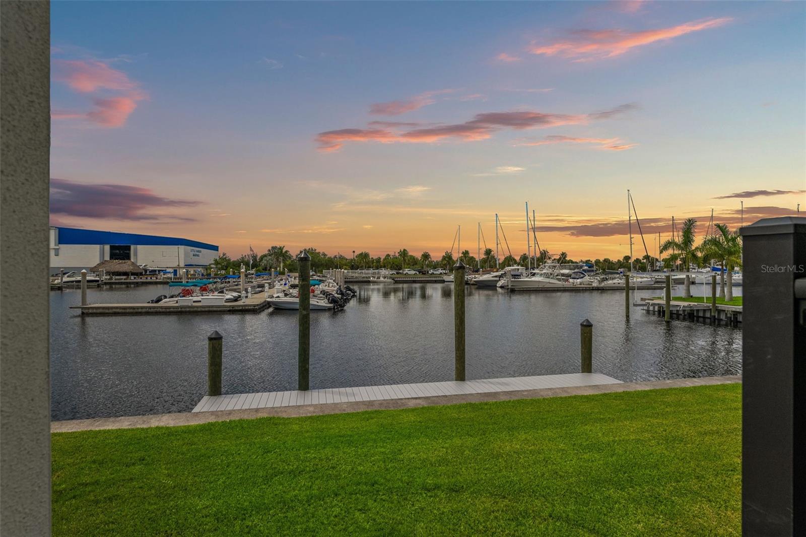 3016 CHRISTOPHERS WATCH LN, RUSKIN, FL, 33570
