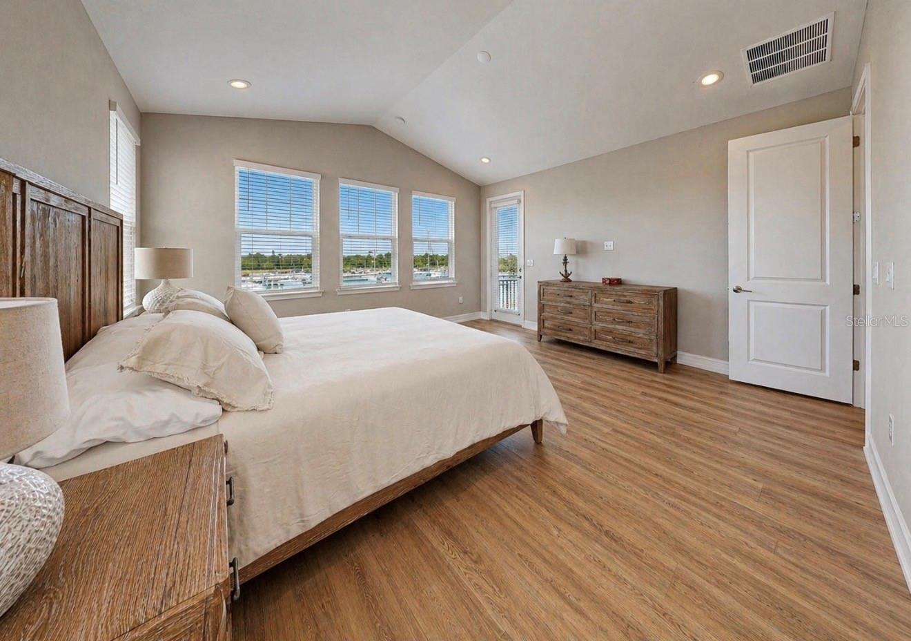 3016 CHRISTOPHERS WATCH LN, RUSKIN, FL, 33570