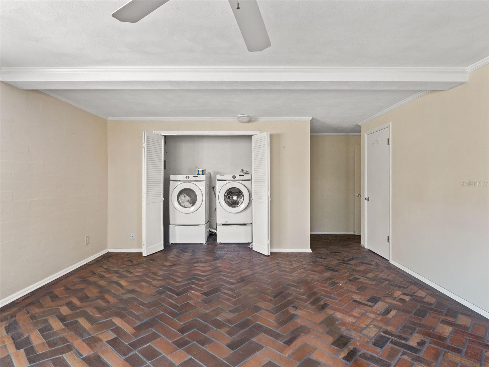 517 DERRY DOWN RD, ORLANDO, FL, 32806