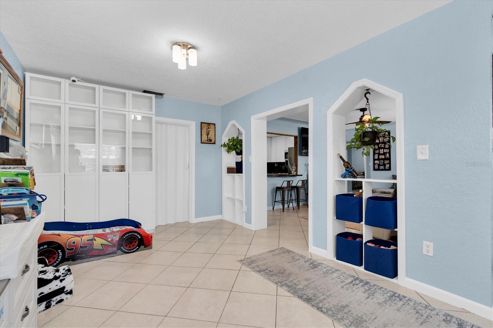 1237 57TH AVE N, ST PETERSBURG, FL, 33703