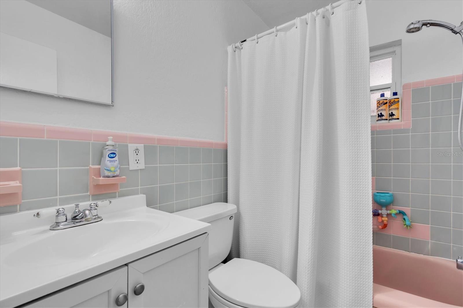 1237 57TH AVE N, ST PETERSBURG, FL, 33703