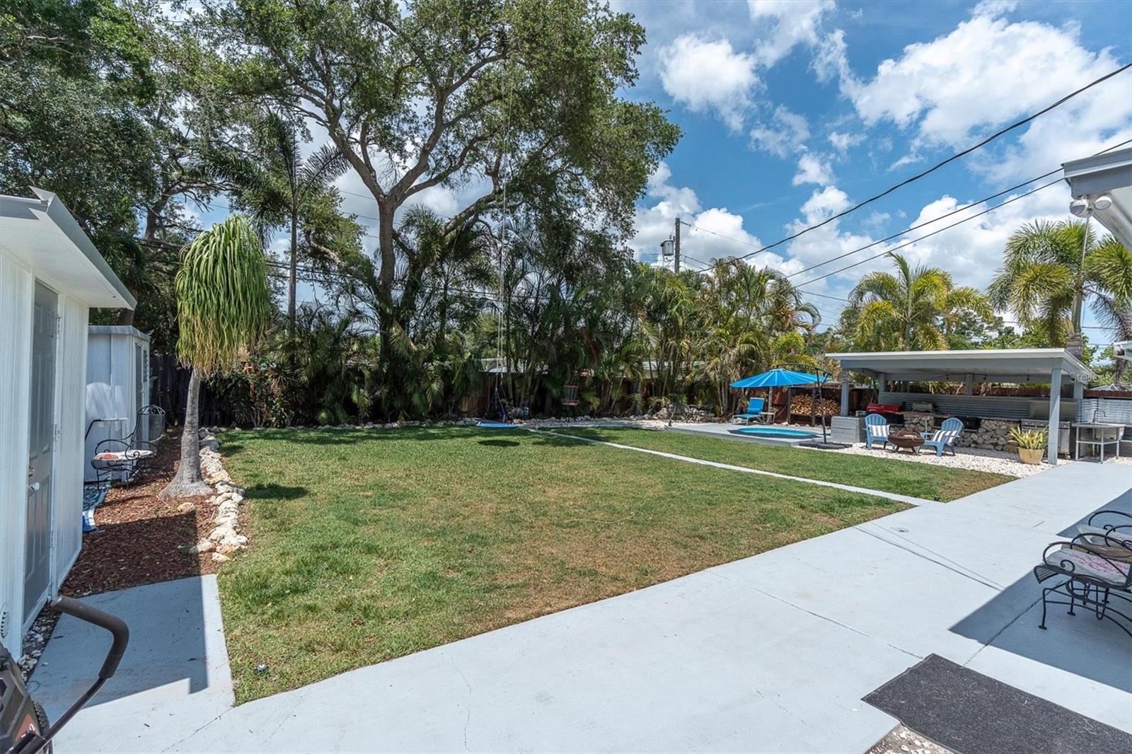 1237 57TH AVE N, ST PETERSBURG, FL, 33703