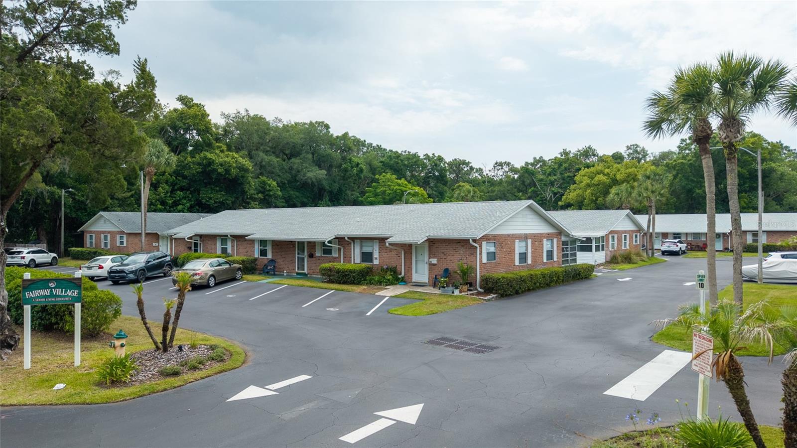 FAIRWAY VILLAGE CONDO, DELAND, FL, 32724