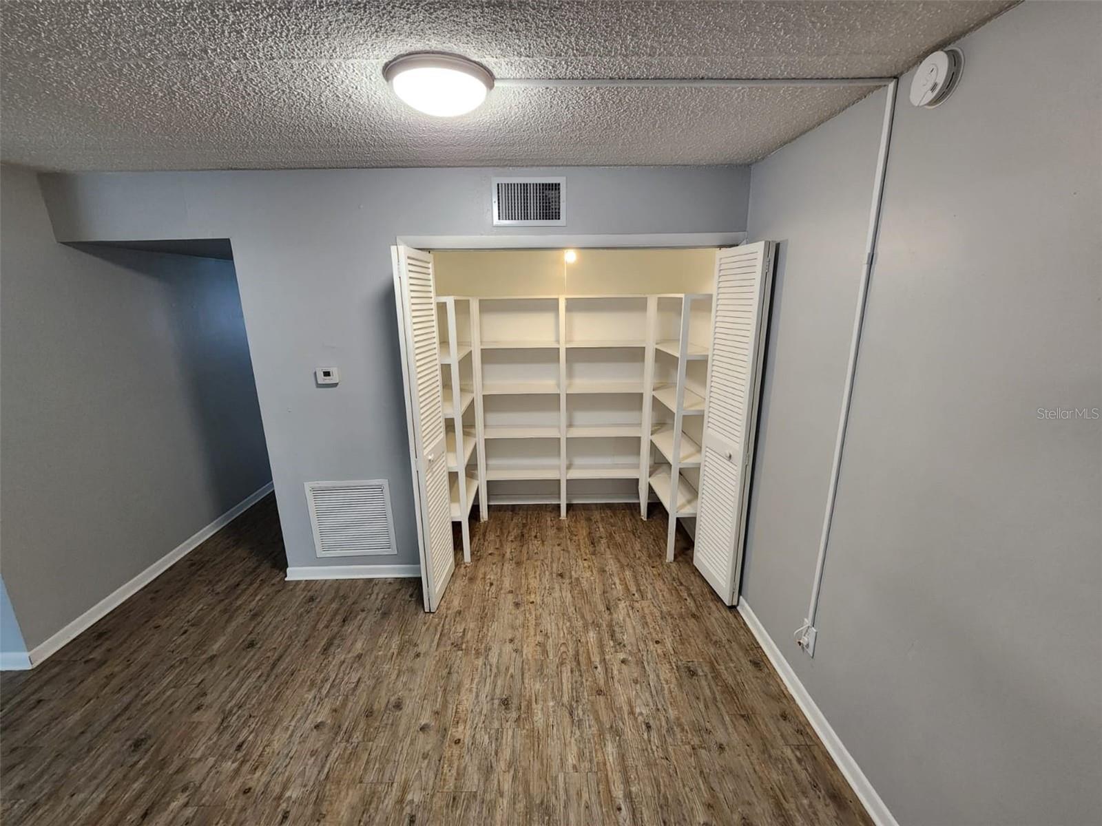 2501 RENATTA DR #1, BELLEAIR BLUFFS, FL, 33770