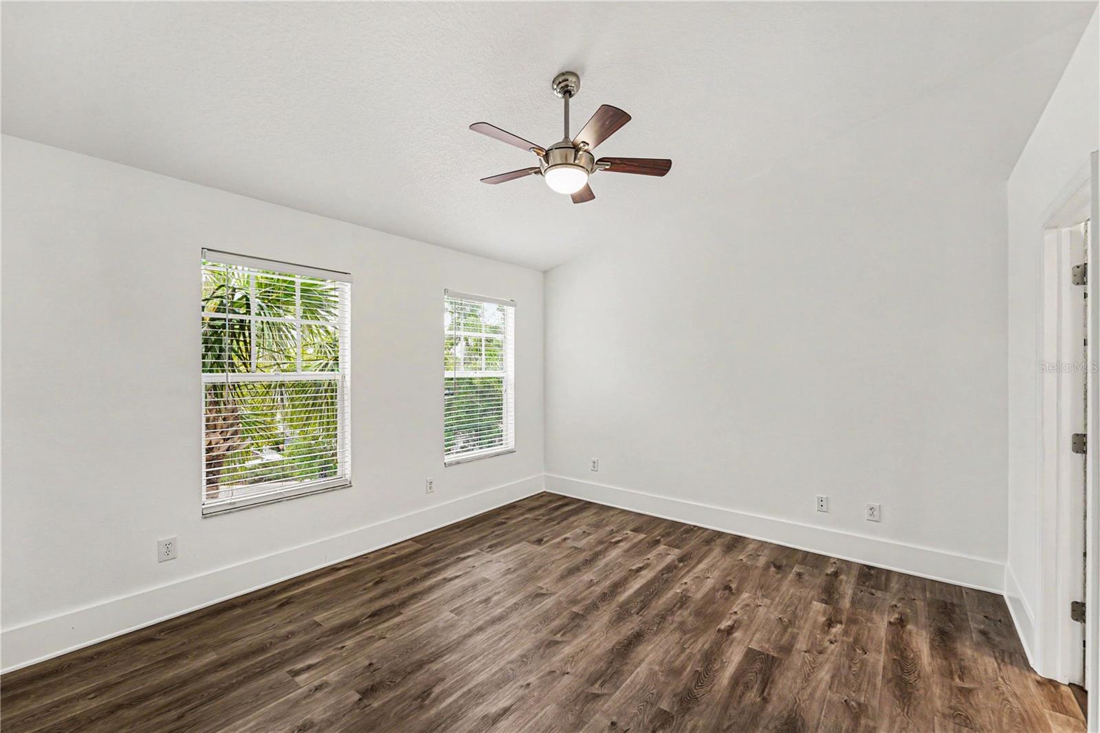 12268 COUNTRY WHITE CIR, TAMPA, FL, 33635