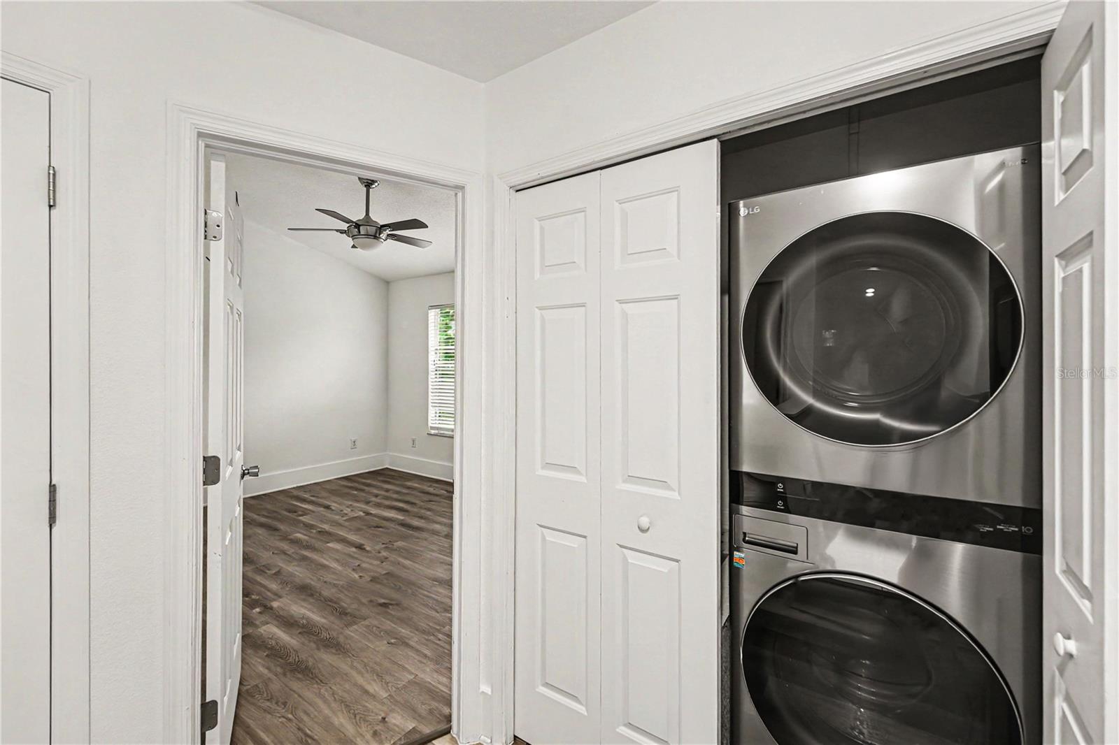 12268 COUNTRY WHITE CIR, TAMPA, FL, 33635