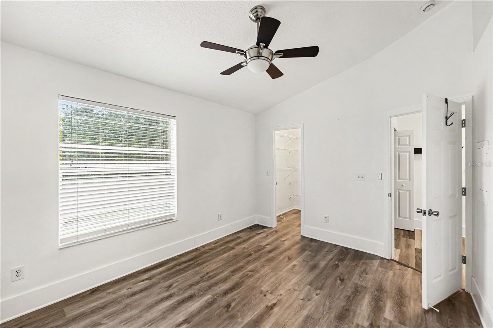 12268 COUNTRY WHITE CIR, TAMPA, FL, 33635