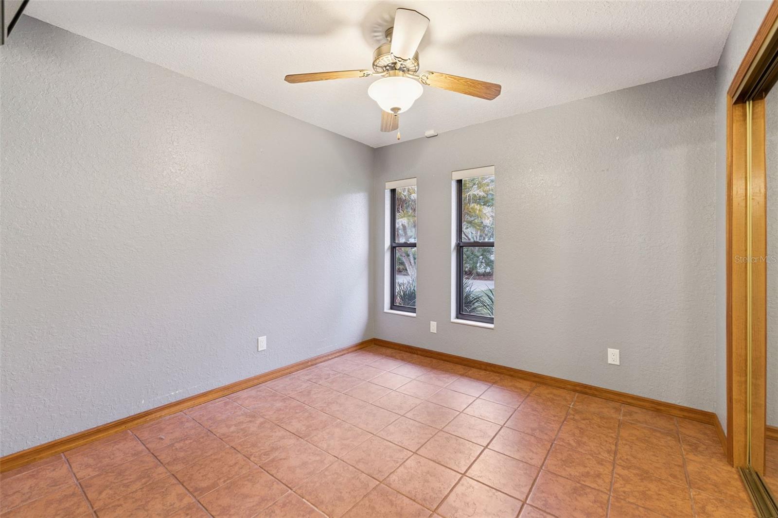 1041 COUNTRY LAKE CIR, LAKE WALES, FL, 33898